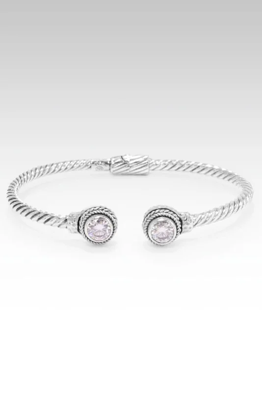 Live by Faith Tip-to-Tip Bracelet™ in Moissanite