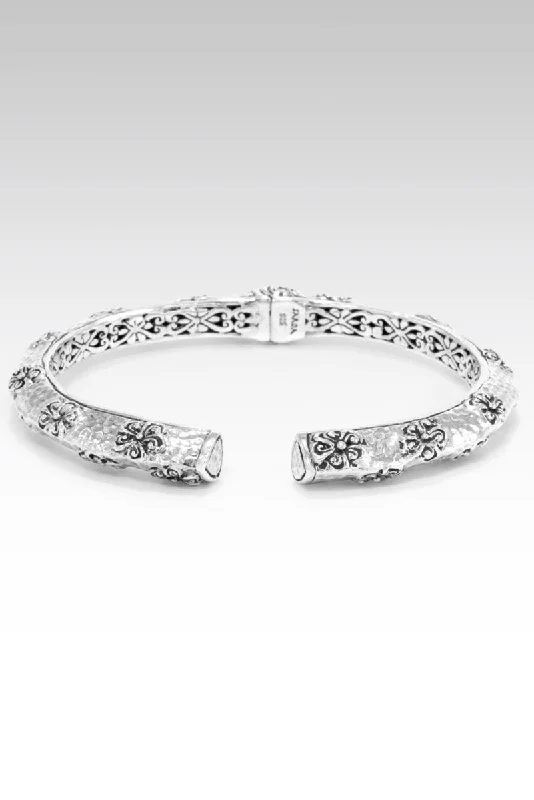 Flourish Gracefully Tip-to-Tip Bracelet™ in Frangipani