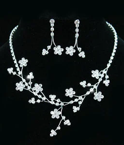 Wedding Crystal Flowers Necklace Earrings Set XS1040