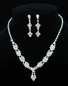 Bridal Crystal Rhinestone Necklace Earrings Set XS1090